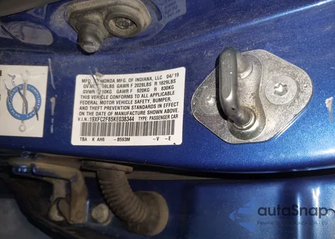 2019 Honda Civic Sport z USA, uszkodzony, nr VIN 19XFC2F85KE038344